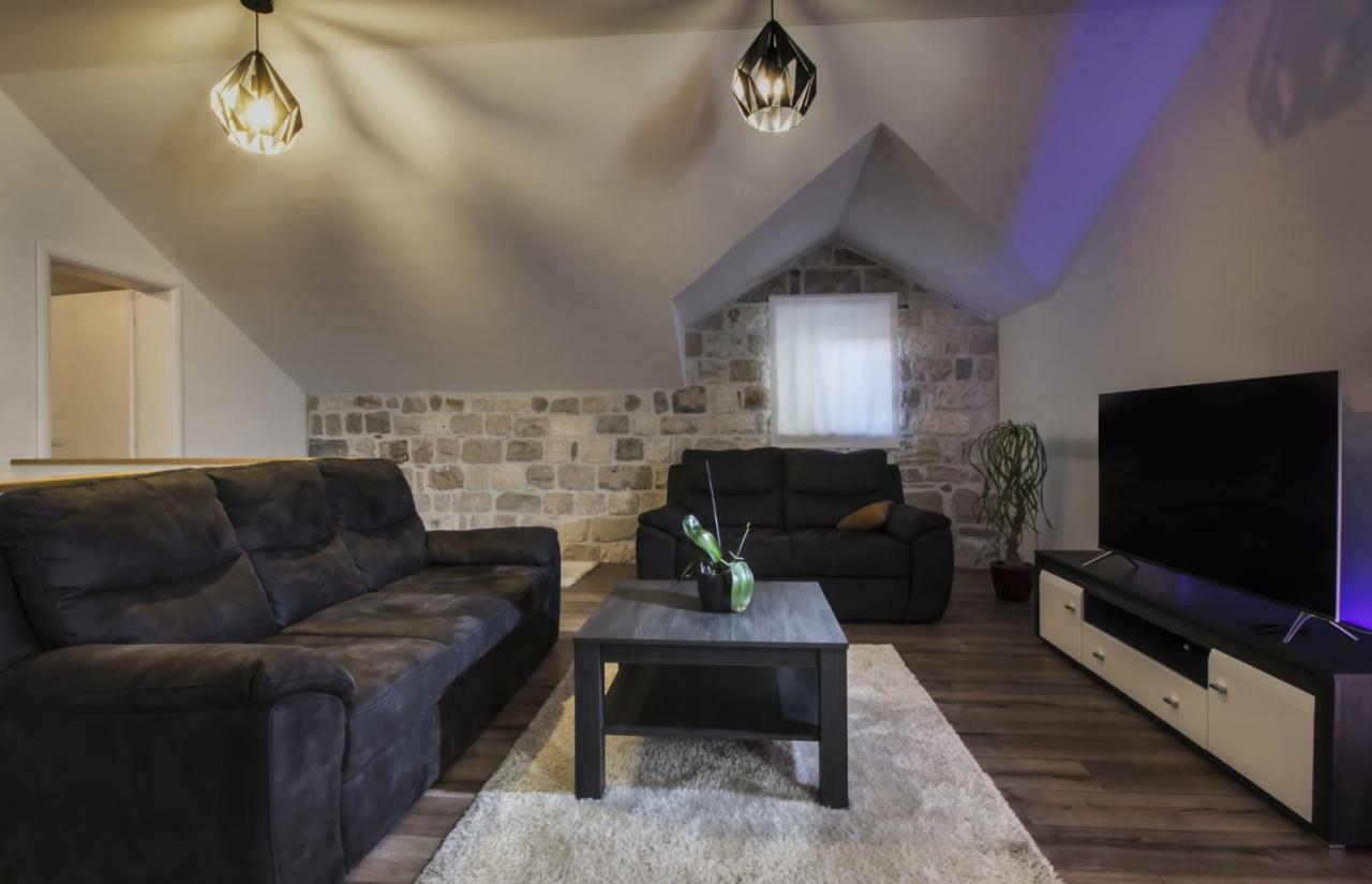 Dvor Appartement