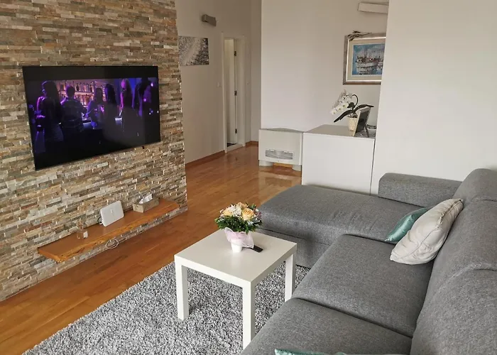 Apartments Dvor - Ap1, Ap2, Ap3
