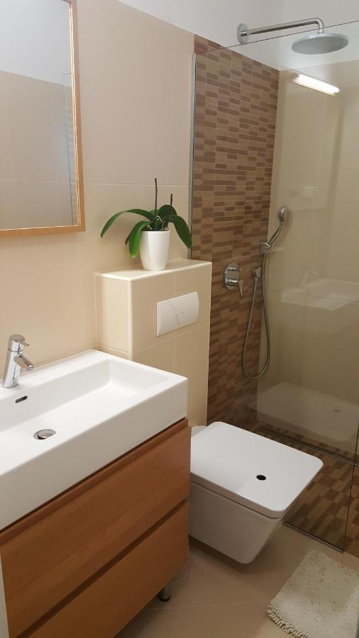 Dvor - Ap1, Ap2, Ap3 Apartment