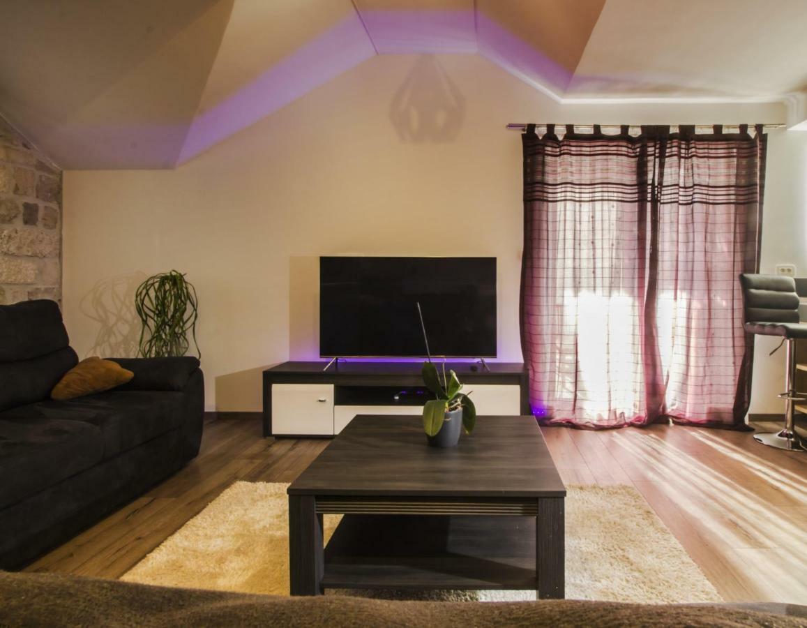 Apartment Dvor - Ap1, Ap2, Ap3 Baska Voda