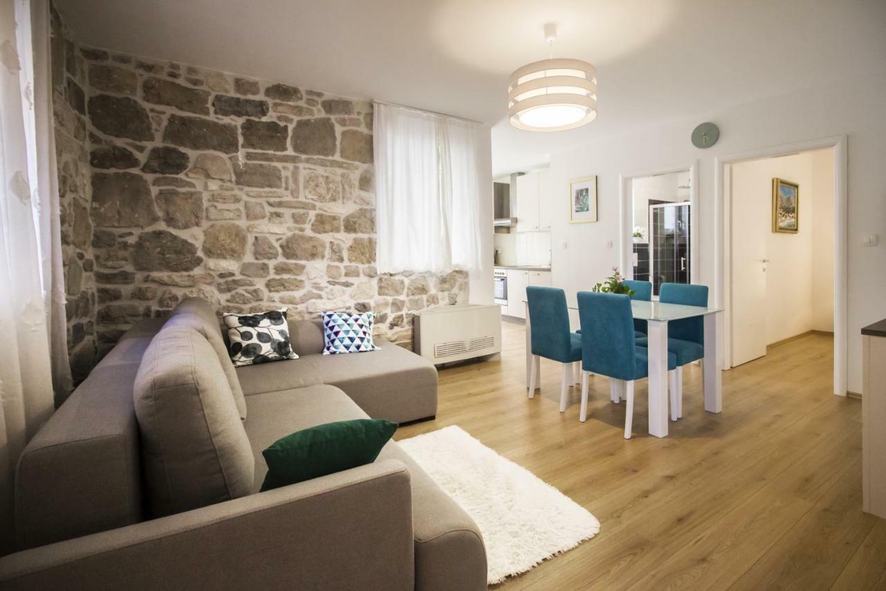 Apartment Dvor - Ap1, Ap2, Ap3 *