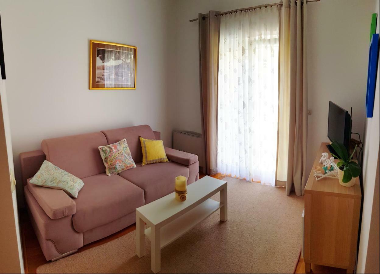 Dvor - Ap1, Ap2, Ap3 * Baška Voda