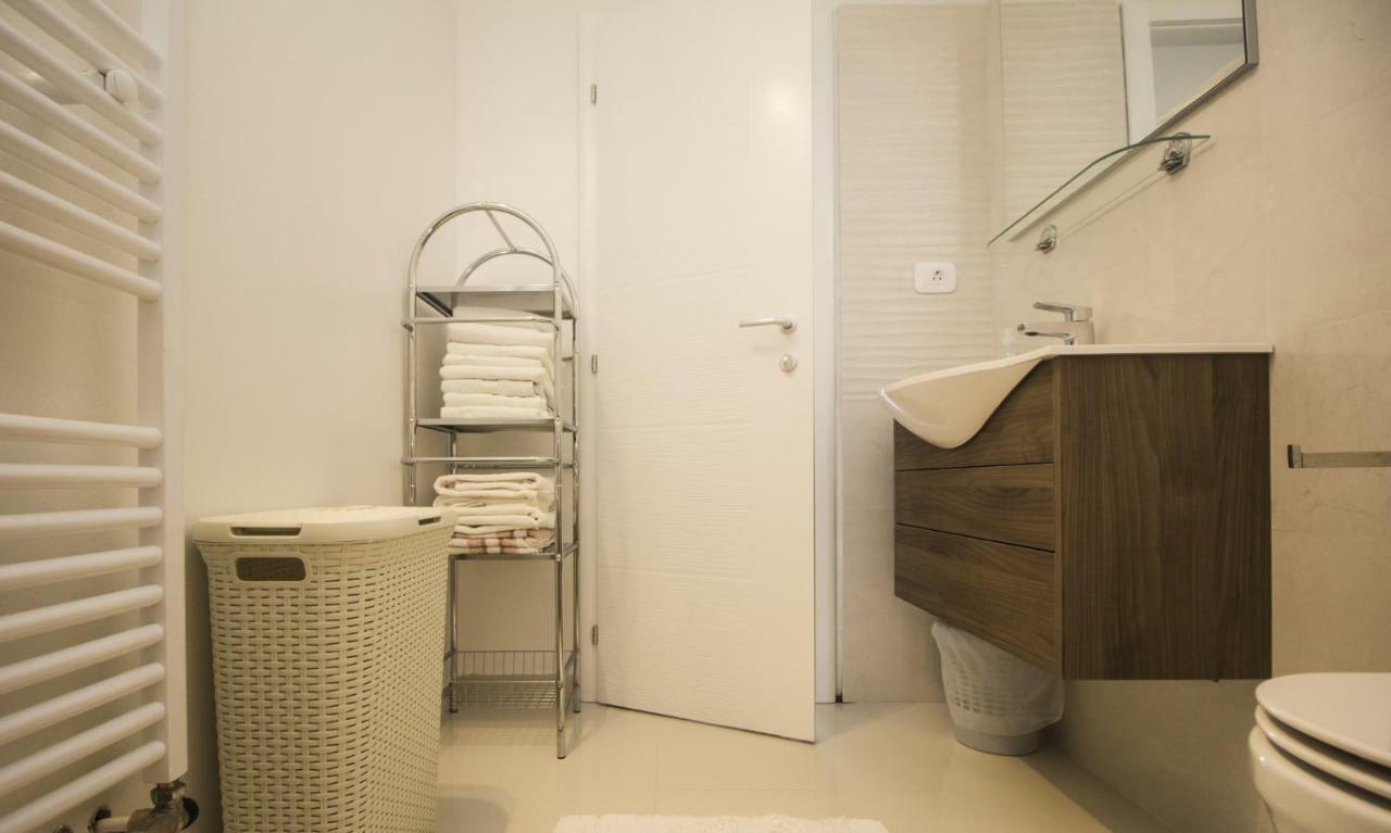 Dvor - Ap1, Ap2, Ap3 Apartment Baska Voda